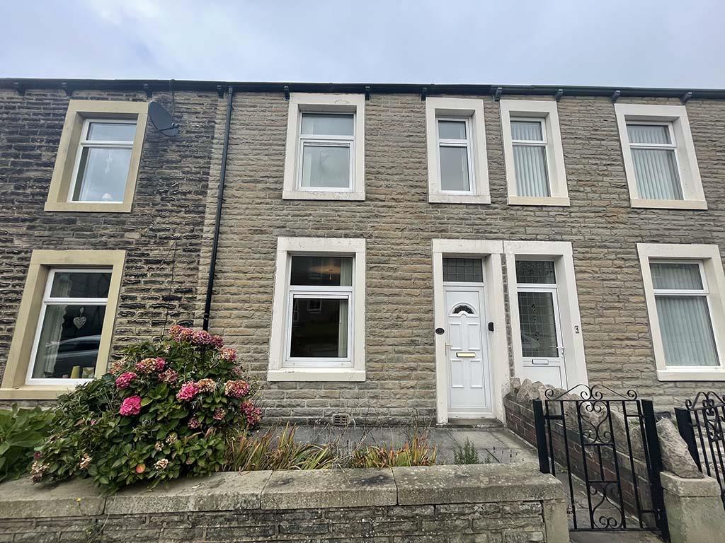 3 bedroom mid terrace house Let Agreed in Barnoldswick - Main Image